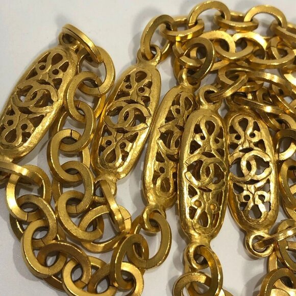 CHANEL CC Logos Charm Long Chain Necklace 39" Gold Tone 95P Auth #2509 - Picture 4 of 8